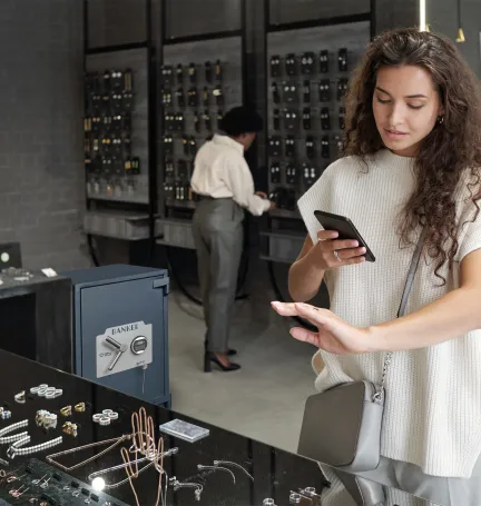 CAJA FUERTE BANKER 85 BL