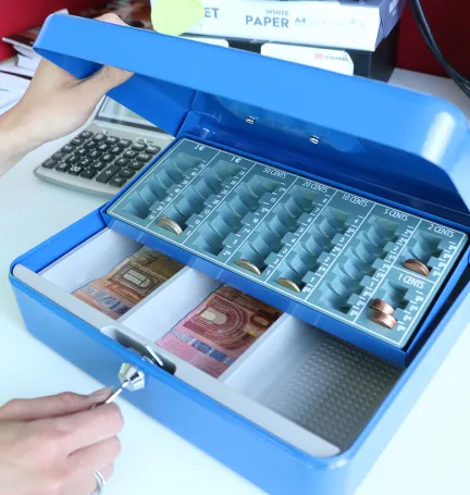 CAJA DE CAUDALES XL AZUL