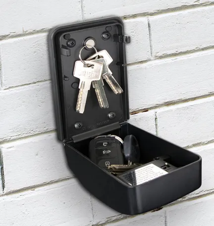 GUARDALLAVES TRIPOLI