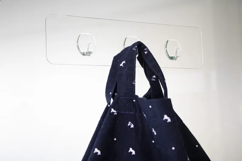 REGLETA EASY STICK CON 3 COLGADORES TRANSPARENTE